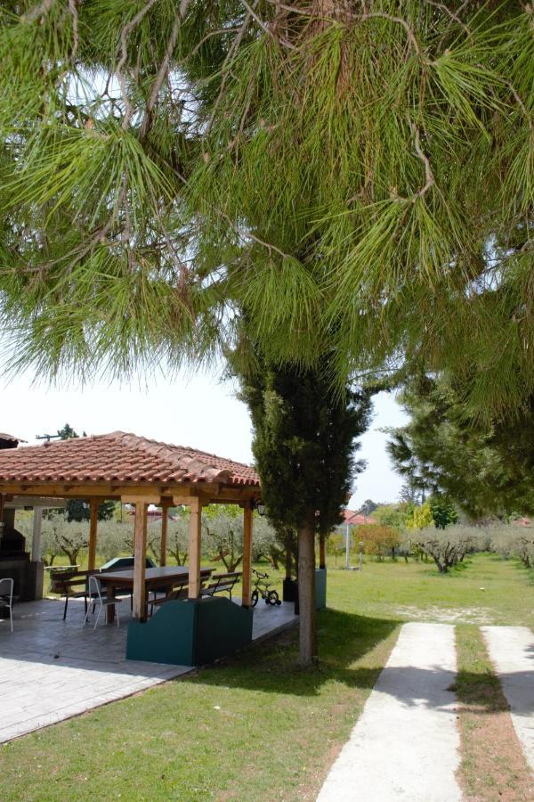 Olivemare Holidays Nea Iraklia Exterior foto